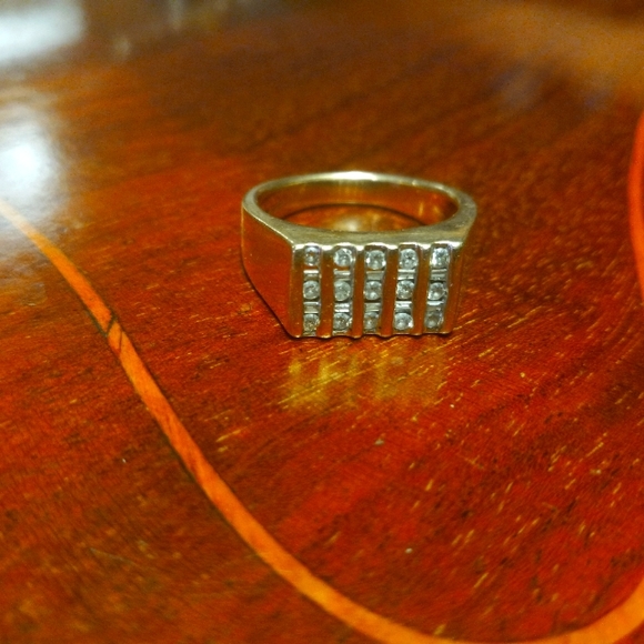 10k 25 diamond ring size 11